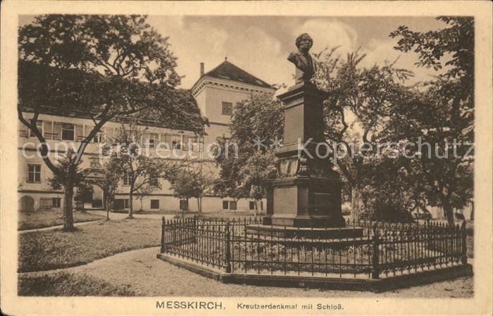 Messkirch Kreutzerdenkmal mit Schloss