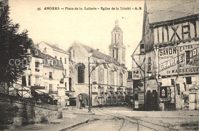 Angers Place de la Laiterie Eglise de la Trini