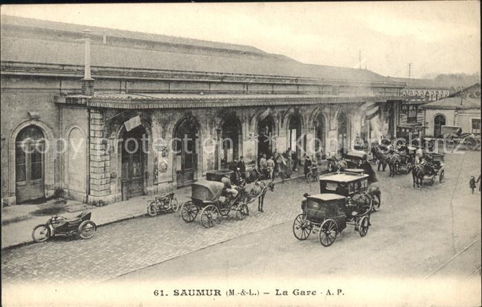 Saumur La Gare Pferdekutschen