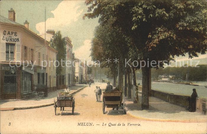 Melun Seine et Marne Quai de la Verrerie Cafe
