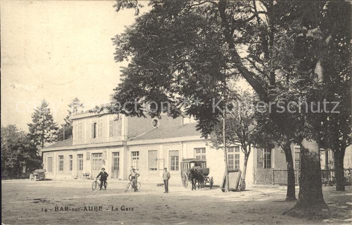 Bar-sur-Aube La Gare Bahnhof Pferdekutsche