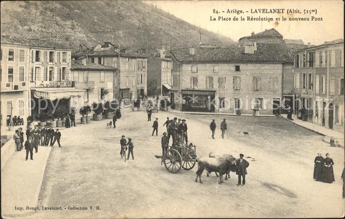 Lavelanet Place de la Revolution et nouveau Pont