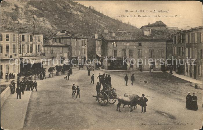 Lavelanet Place de la Revolution et nouveau Pont
