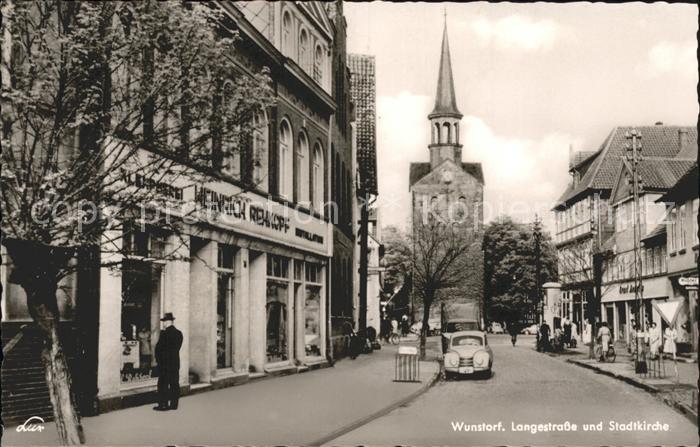 Wunstorf Langestrasse Stadtkirche Auto