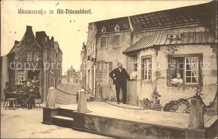 Duesseldorf Rheinstrasse alte Haeuser