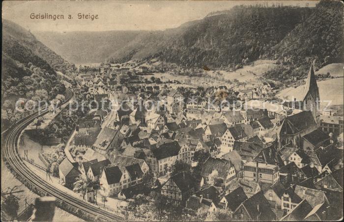 Geislingen Steige Blick ueber die Stadt Kirche Eisenbahn