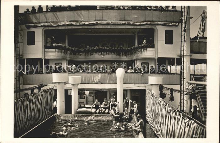 Motorschiffe St. Louis Schwimmbad