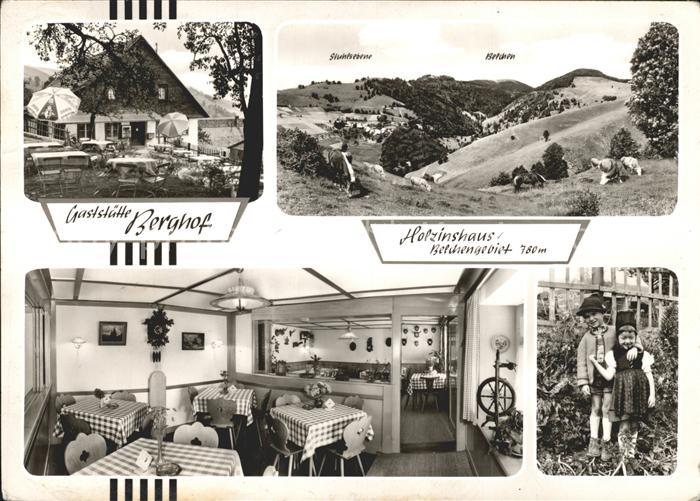 Holzinshaus Gaststaette Berghof Kinder Trachten