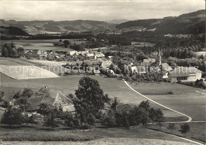 Luetzelflueh-Goldbach Das Oberdorf im Nordwesten