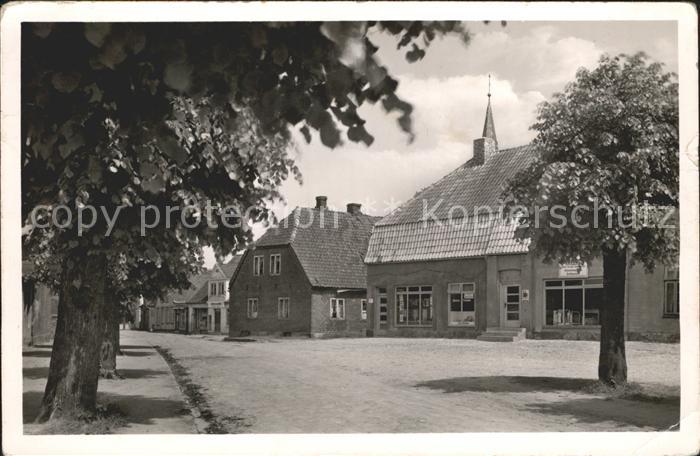 Bornhoeved Marktplatz Kirche