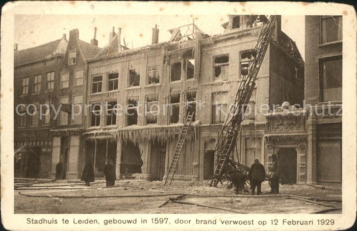 Leiden Door brand verwoest