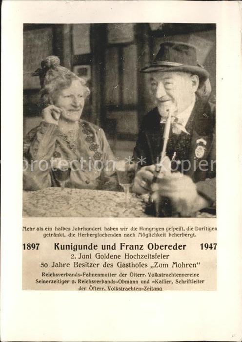 Salzburg Oesterreich Kunigunde und Franz Obereder Besitzer des Gasthofes Zum Moh