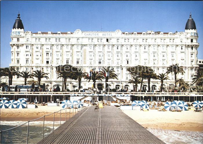 Cannes Alpes-Maritimes Sur la Croisette le Cariton