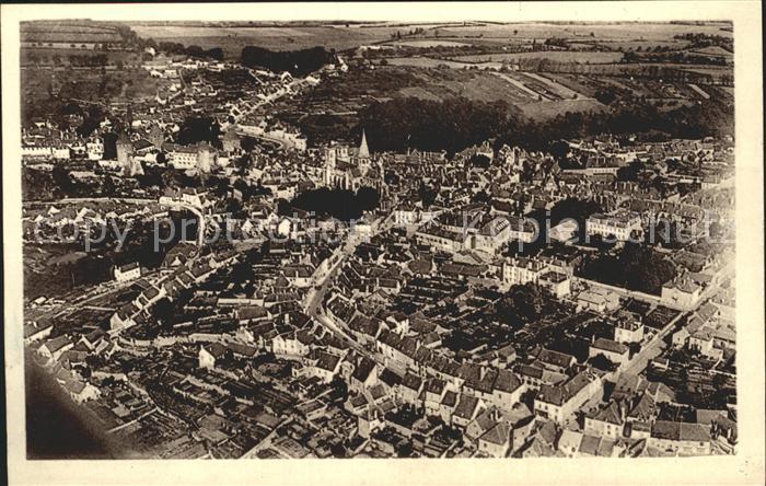 Semur-en-Auxois Fliegeraufnahme