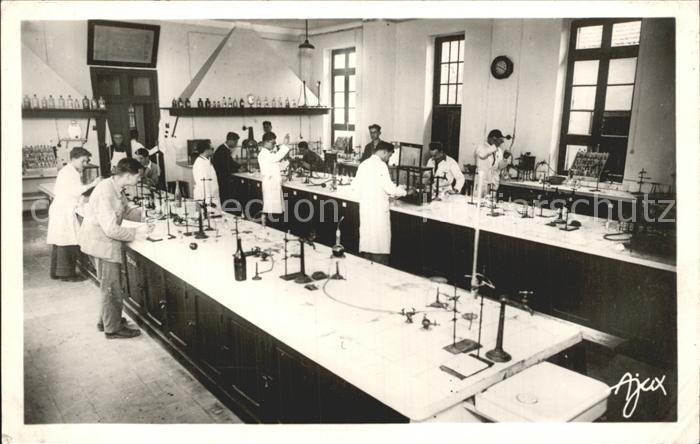 Alger Algerien Ecole Nationale d Agriculture Laboratoires Oènologie