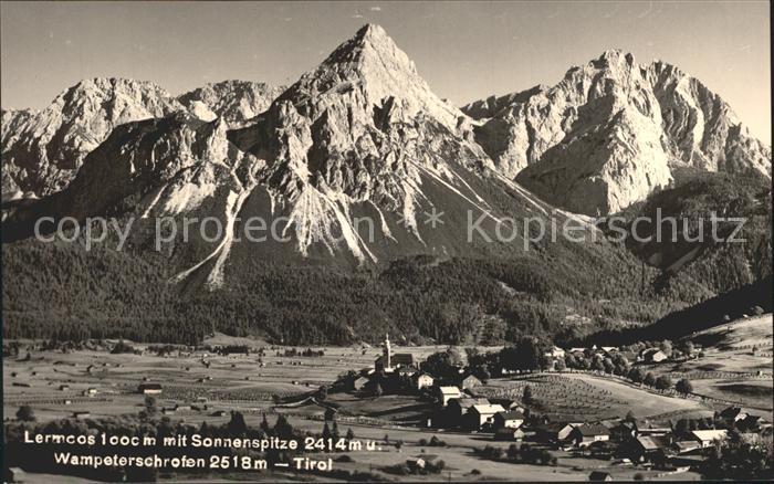 Lermoos Tirol mit Sonnenspitze und Wampeterschrofen