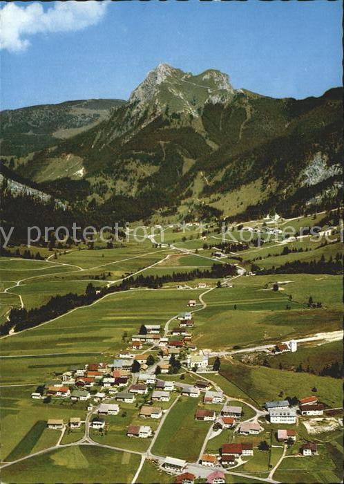 Graen Tirol mit Aggenstein Fliegeraufnahme