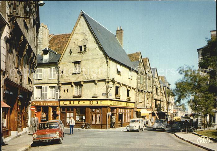 Bourges Maisons anciennes Place Gordaine