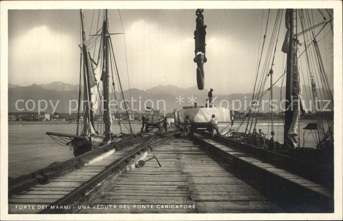 Forte dei Marmi Veduta del Ponte Caricatore Segelboot