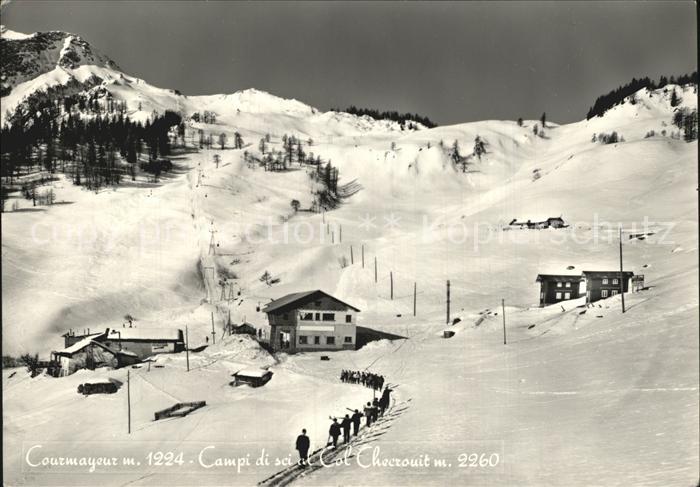 Courmayeur Campi di sci al Col Checrouit Wintersportplatz