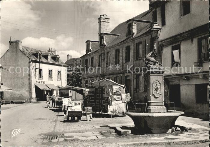 Concarneau Finistere Close la Fontaine Place Saint Guenelet