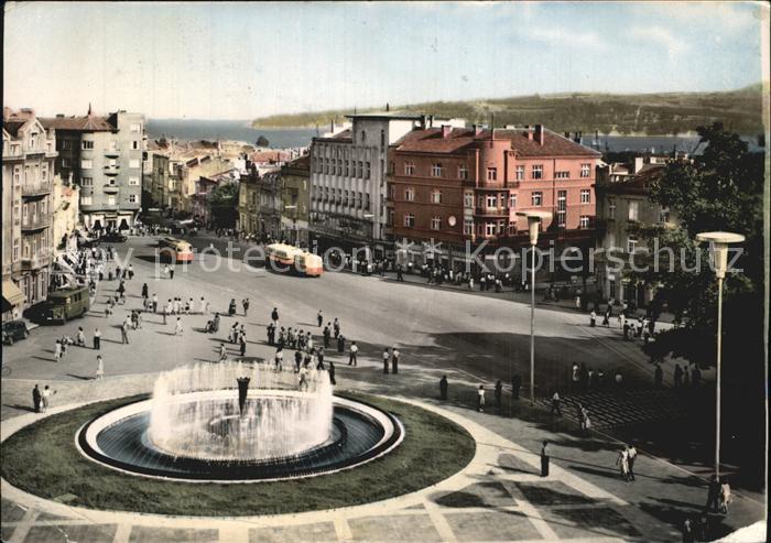 Varna Warna Platz Fontaene