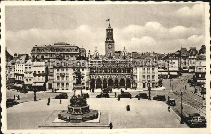 Saint-Quentin 02 Aisne Grand Place Hotel de Ville Monument Defense Saint Quentin