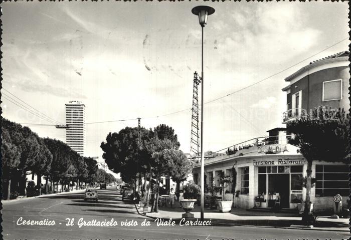 Cesenatico Il Grattacielo visto Viale Carducci