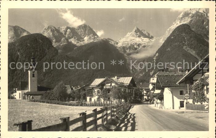 Lofer mit Steinbergen