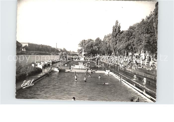 Metz  57 Moselle La Plage sur les bords de la Moselle