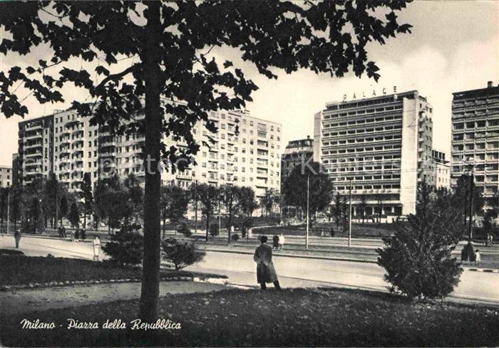 Milano Piazza della Repubblica