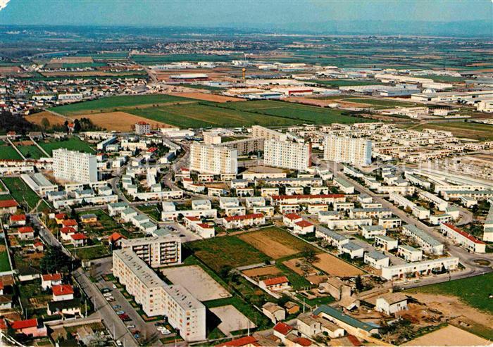Meyzieu Les Plantees et la Zone Industrielle