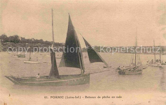 Pornic Bateaux de peche en rade