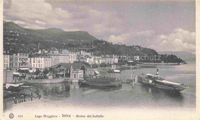 Intra Verbania Lago Maggiore Verbano-Cusio-Ossola Piemonte IT Arrivo del battell