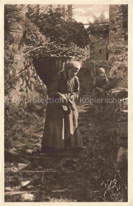 Gandria Lago di Lugano TI Tessinerinnen bei der Arbeit