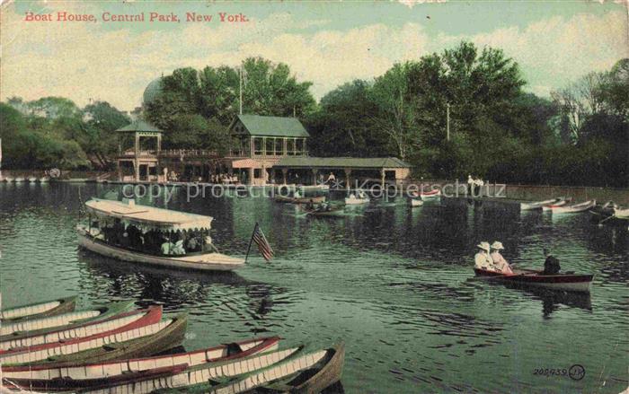 NEW YORK City USA Boat House Central Park