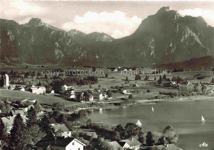 Hopfen See Fuessen Bayern Panorama Blick auf Saeuling Schloss Neuschwanstein und