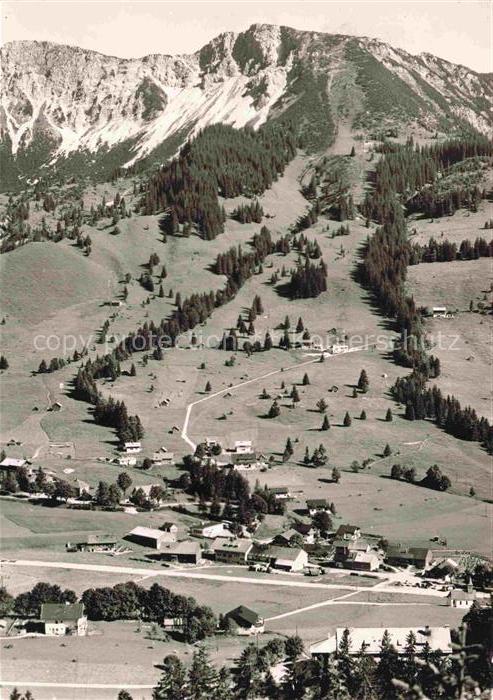 Oberjoch Bad Hindelang Bayern Panorama Blick ins Tal und gegen Iseler