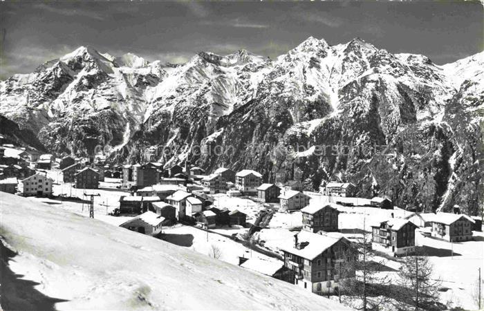 Graechen Visp VS Winterpanorama Blick gegen Weisshorn Bishorn Barrhoerner Wallis