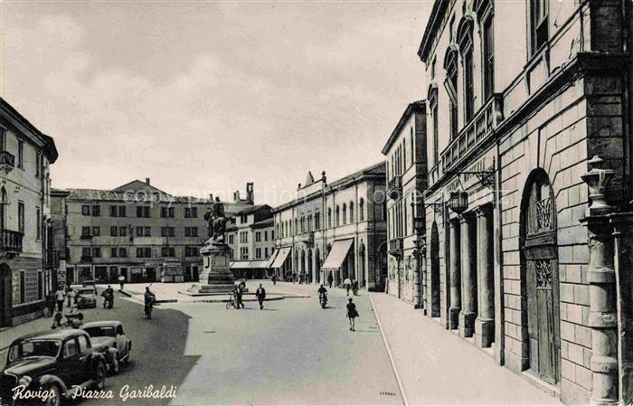 Rovigno Rovinj Istrien Croatia Piazza Garibald Monumento