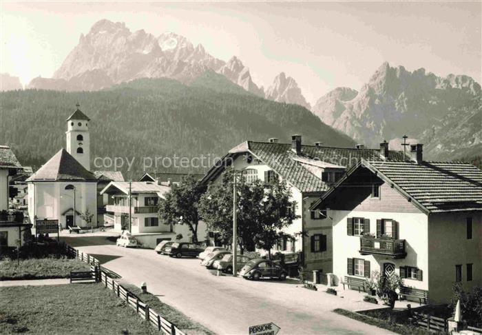 Moos Sexten Sesto Suedtirol IT Ortsansicht mit Kirche Dolomiten