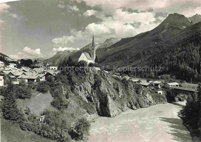 Scuol Tarasp Vulpera GR Teilansicht mit Kirche und Inn