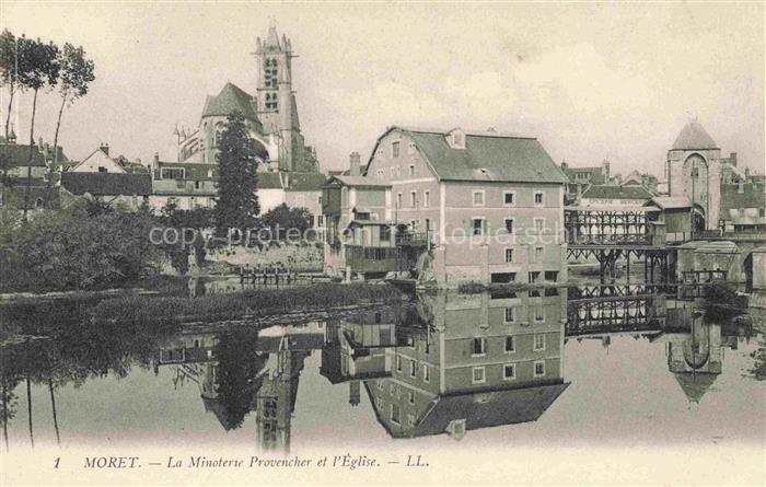 Moret-sur-Loing Fontainebleau 77 Seine-et-Marne La Minoterie Provencher et l'égl