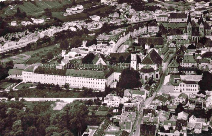 Eichstaett Oberbayern Bischoefl Seminar mit Schutzengelkirche Fliegeraufnahme