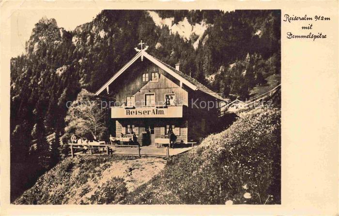 Reiseralm Reiser-Alm 912m Lenggries Bayern mit Demmelspitze