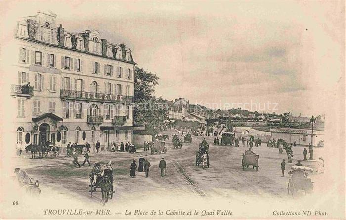 TROUVILLE -SUR-MER 14 Calvados La Place de la Cahotte et le Quai Vallee