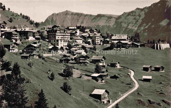 Muerren BE Ortsansicht mit Blick gegen Maennlichen Berner Alpen