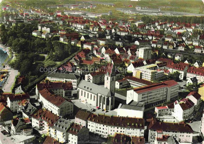 FRIEDRICHSHAFEN Bodensee BW Stadtbild mit St. Nikolauskirche und Rathaus