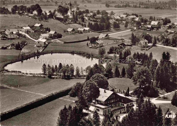 Huglfing Oberbayern Bayern Muetterheim mit Blick auf Oberhausen Fliegeraufnahme