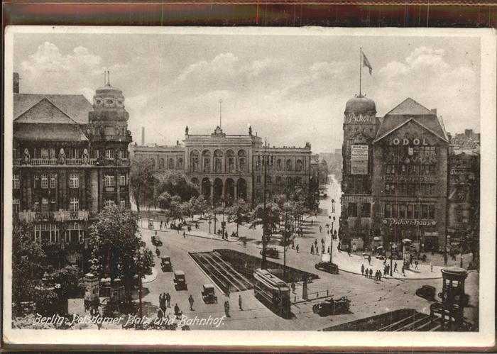 BERLIN  CITY Potsdamer Platz Bahnhof Strassenbahn
